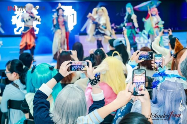 长江云配 暑假不远，全“园”开玩，这些商场跨界打造城市热点