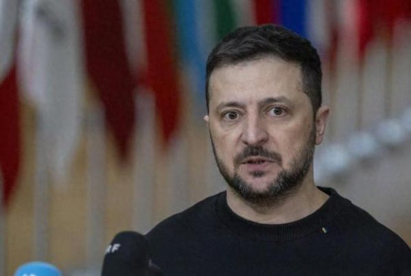 今日云策 泽连斯基首次松口愿以接触线谈判，乌克兰态度软化，或为结束战争让步​